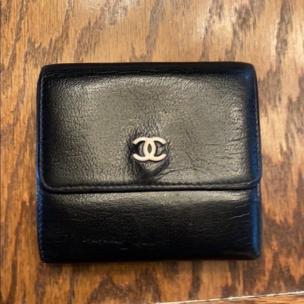 New listing — GENUINE CHANEL WALLET VINTAGE